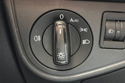 punainen Volkswagen Polo 2021 kuva 18.