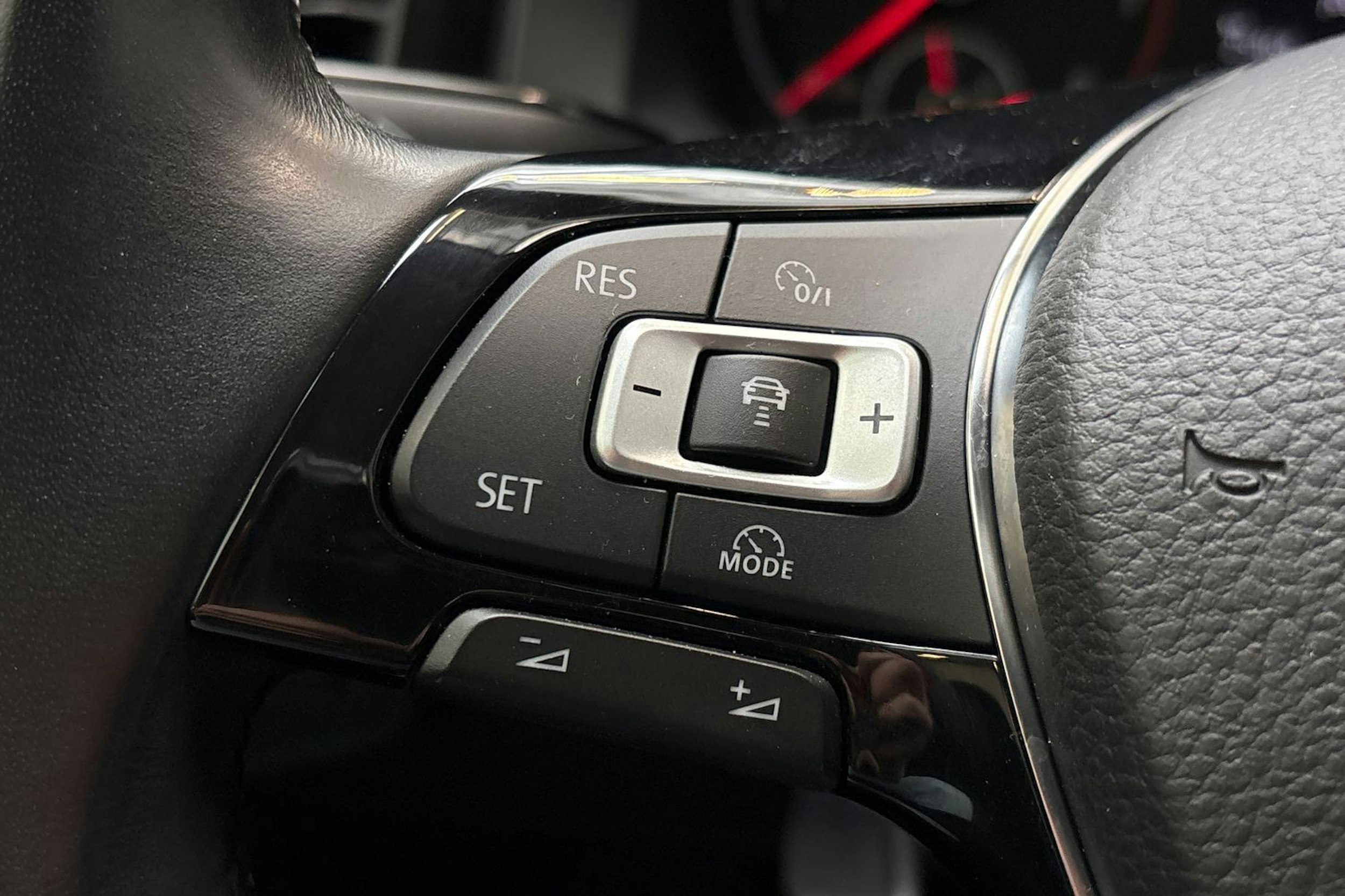 punainen Volkswagen Polo 2021 kuva 19.