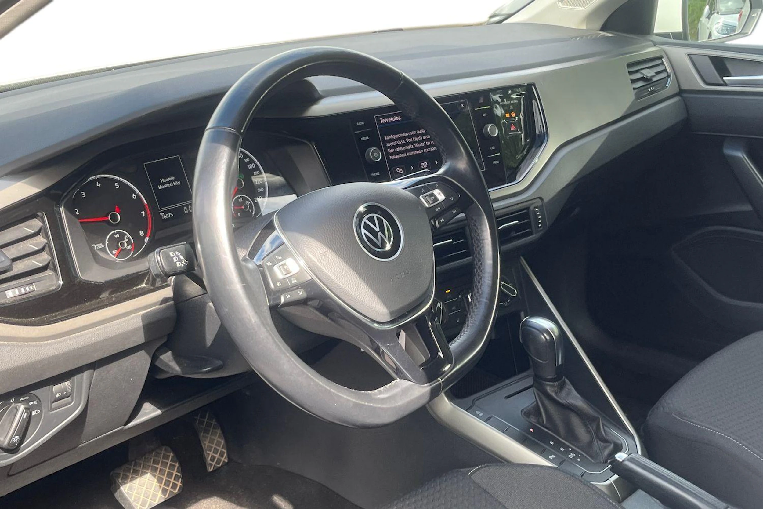 valkoinen Volkswagen Polo 2021 kuva 3.