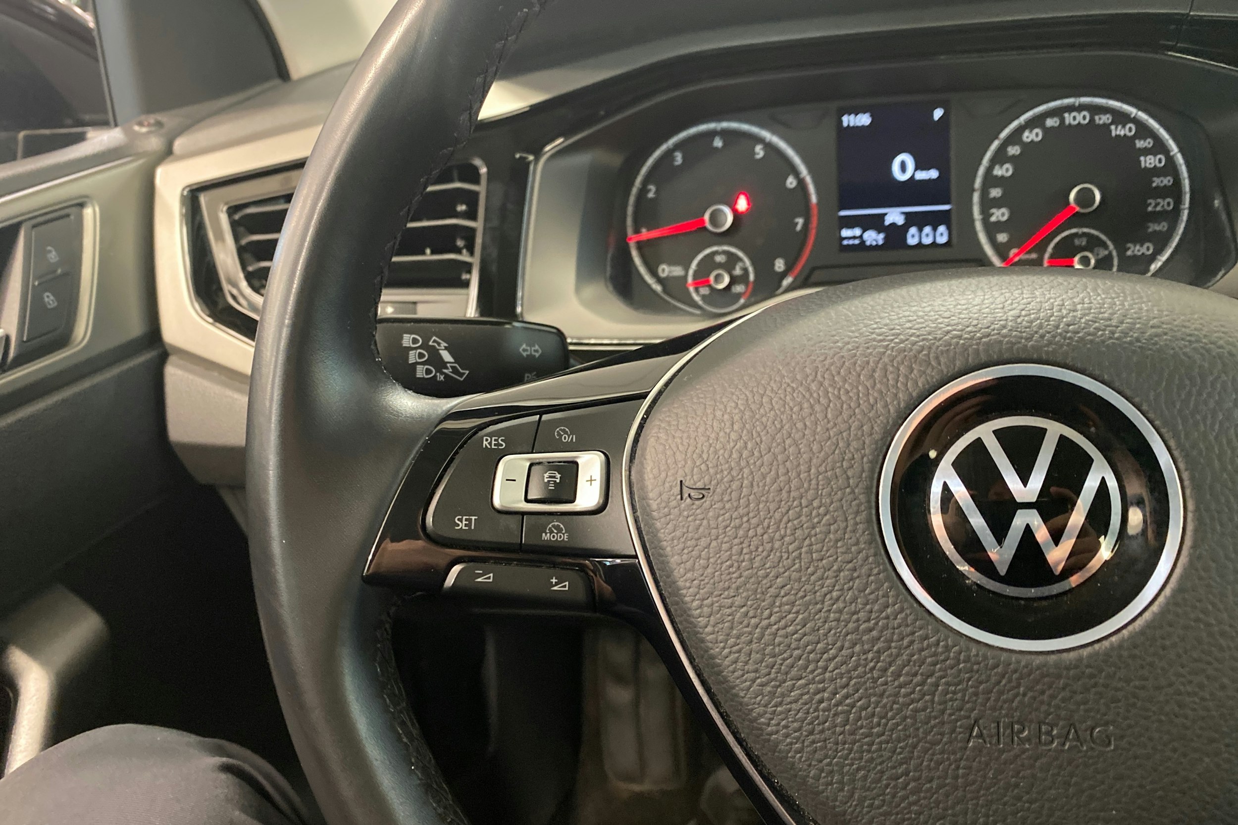 Musta Volkswagen POLO 2021 kuva 14.