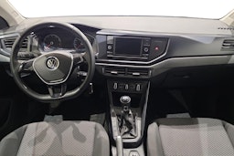 sininen Volkswagen Polo 2021 kuva 9.