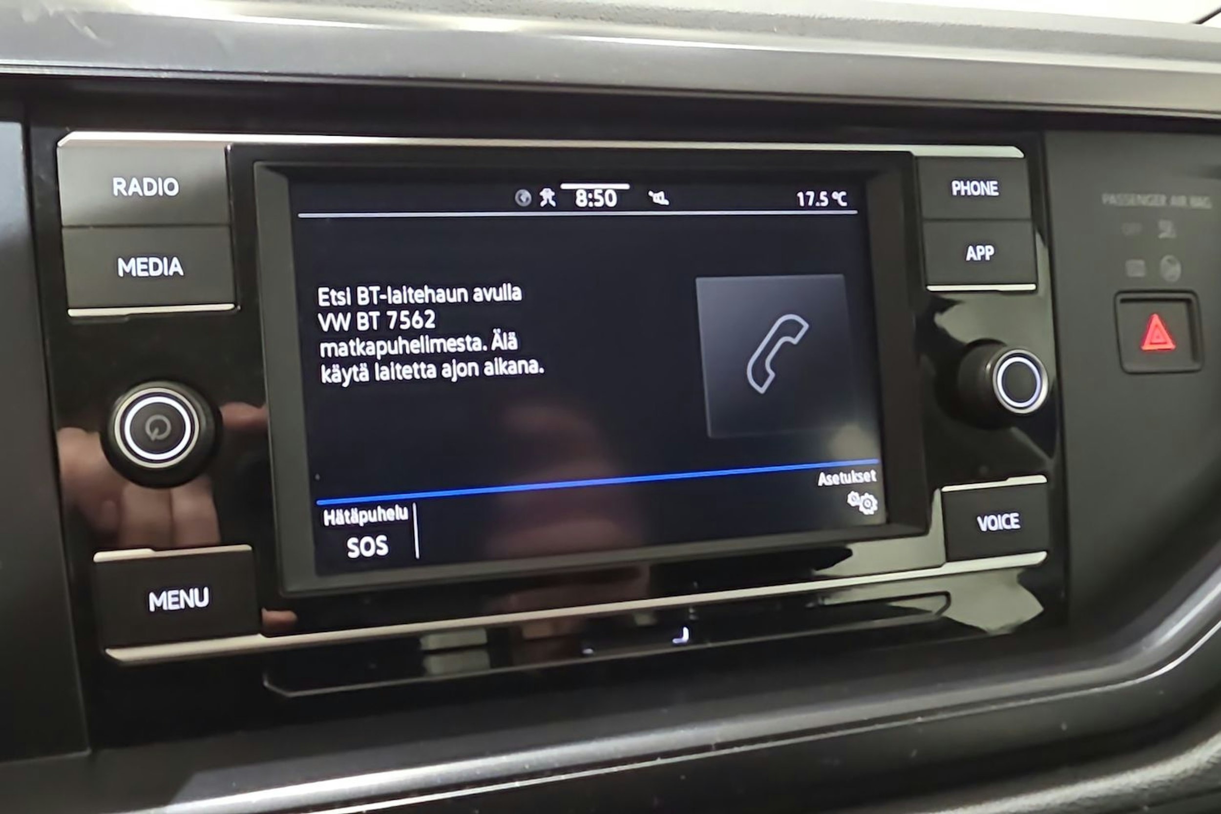 sininen Volkswagen Polo 2021 kuva 23.