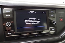 sininen Volkswagen Polo 2021 kuva 24.