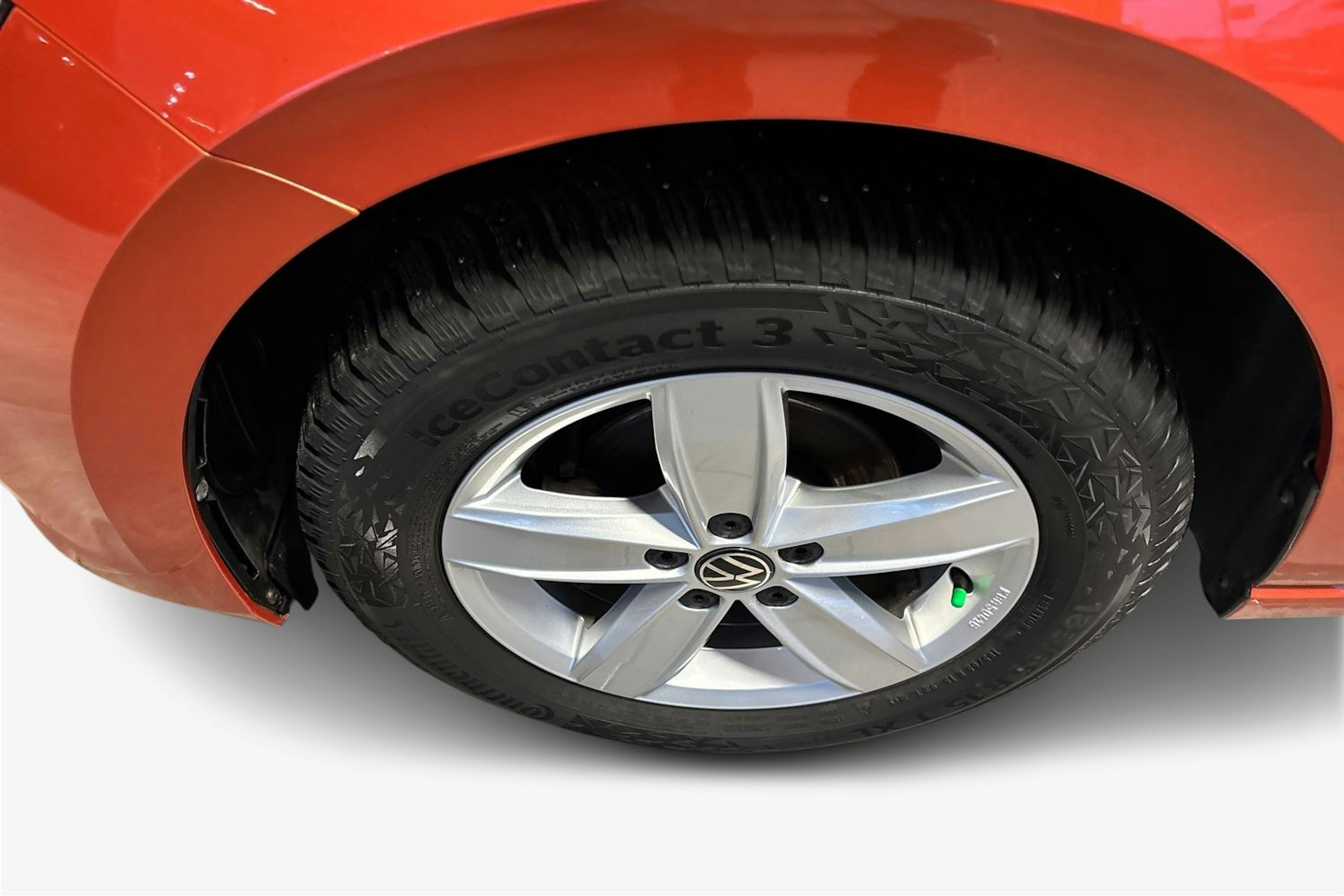 Oranssi Volkswagen POLO 2021 kuva 11.