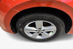 Oranssi Volkswagen POLO 2021 kuva 11.