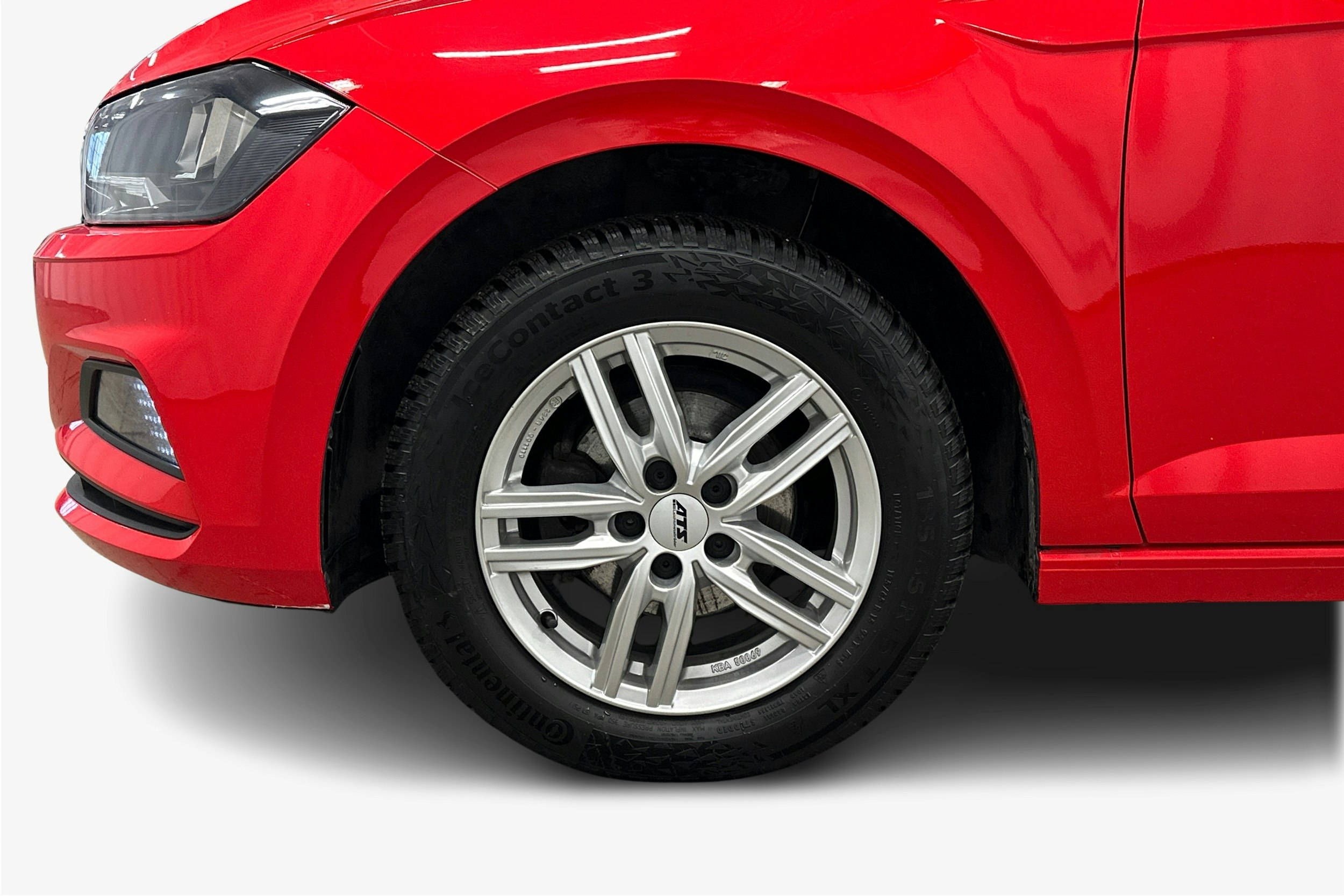 punainen Volkswagen Polo 2021 kuva 11.