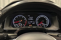 punainen Volkswagen Polo 2021 kuva 19.