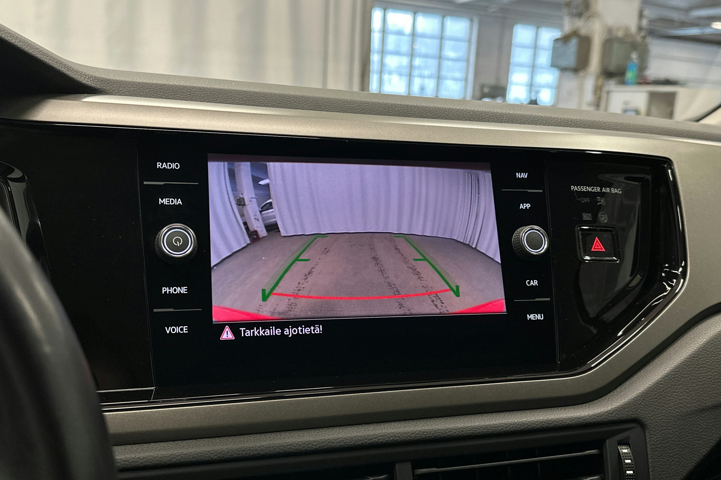 punainen Volkswagen Polo 2021 kuva 24.