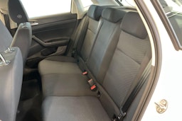Valkoinen Volkswagen POLO 2021 kuva 10.
