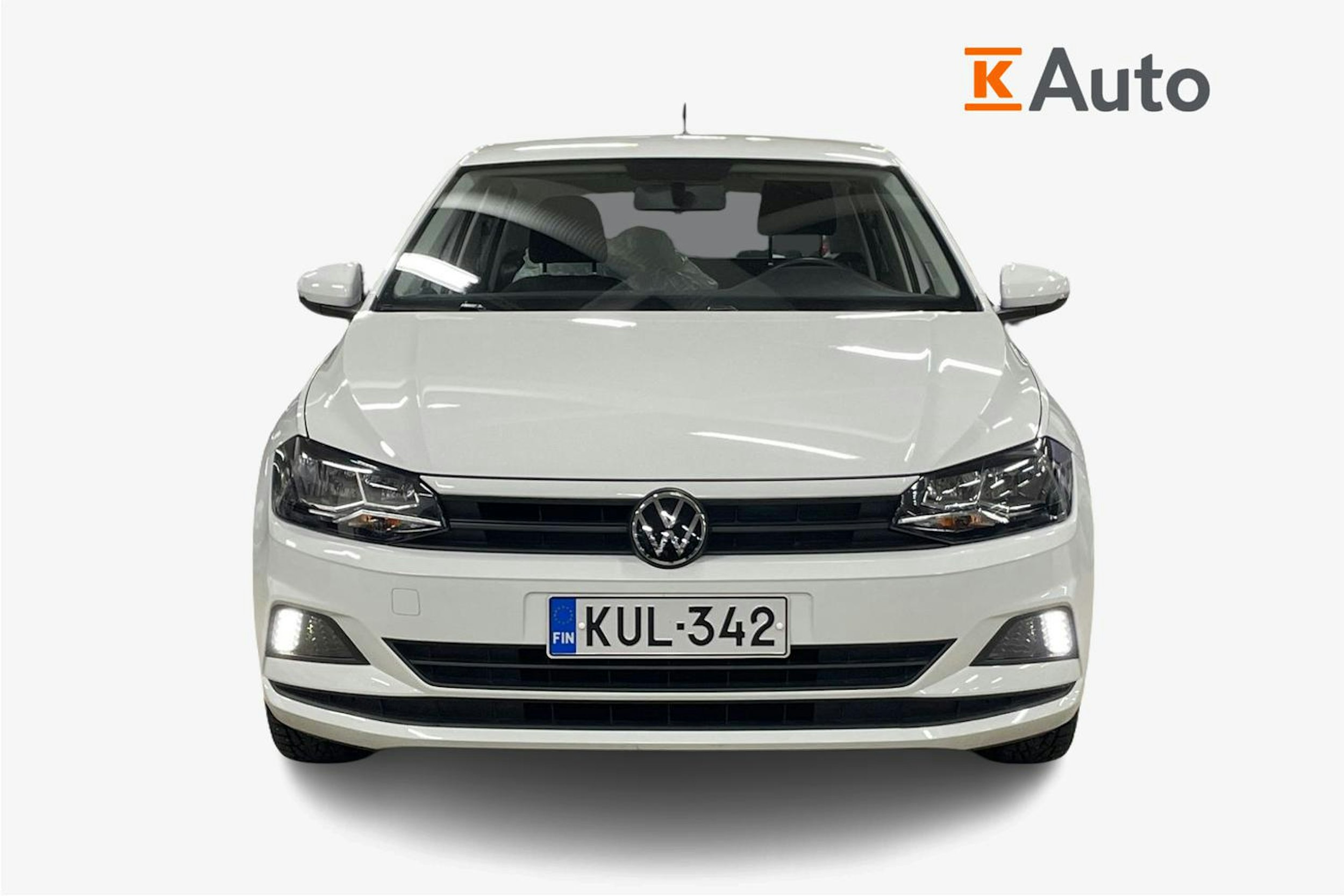 Valkoinen Volkswagen POLO 2021 kuva 4.