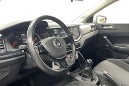 Valkoinen Volkswagen POLO 2021 kuva 6.