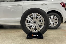 Valkoinen Volkswagen POLO 2021 kuva 11.