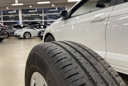 Valkoinen Volkswagen POLO 2021 kuva 12.