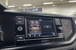 Valkoinen Volkswagen POLO 2021 kuva 17.