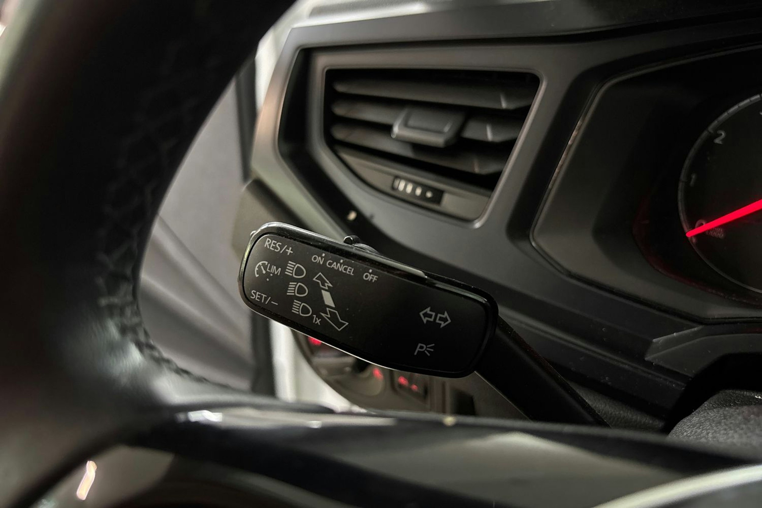 valkoinen Volkswagen Polo 2021 kuva 14.