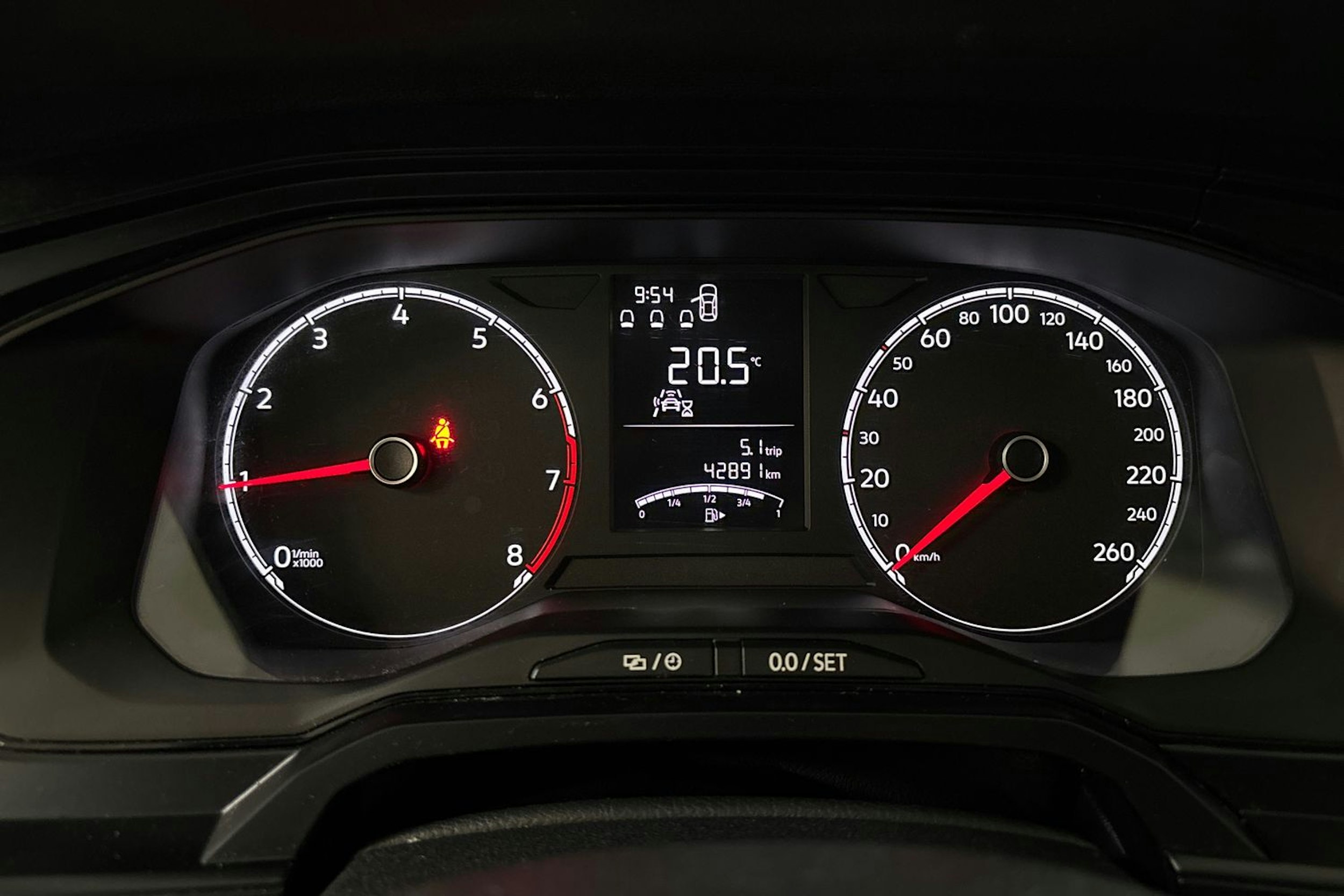 valkoinen Volkswagen Polo 2021 kuva 16.