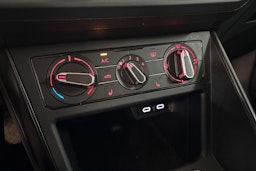 valkoinen Volkswagen Polo 2021 kuva 20.