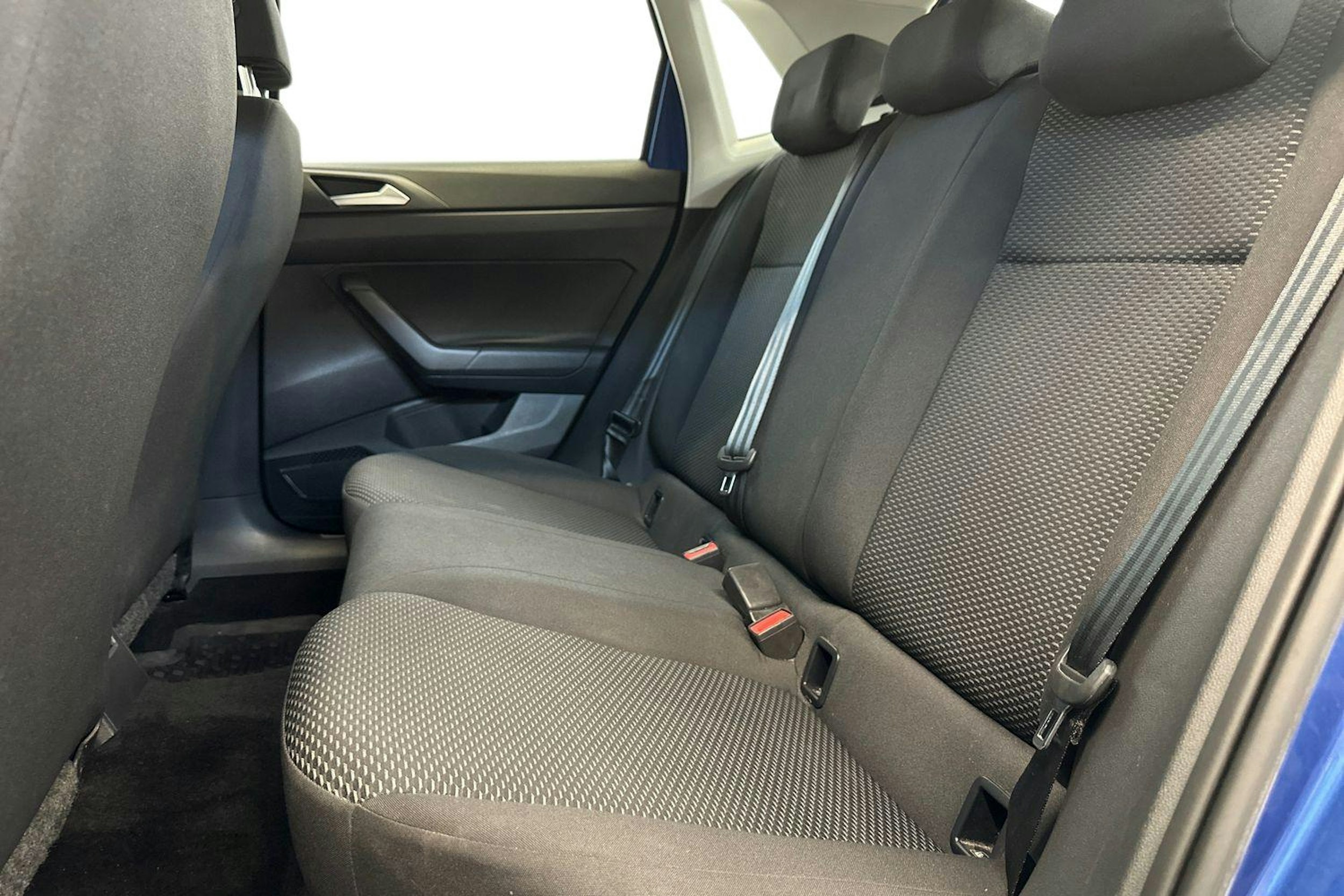 sininen Volkswagen Polo 2021 kuva 10.