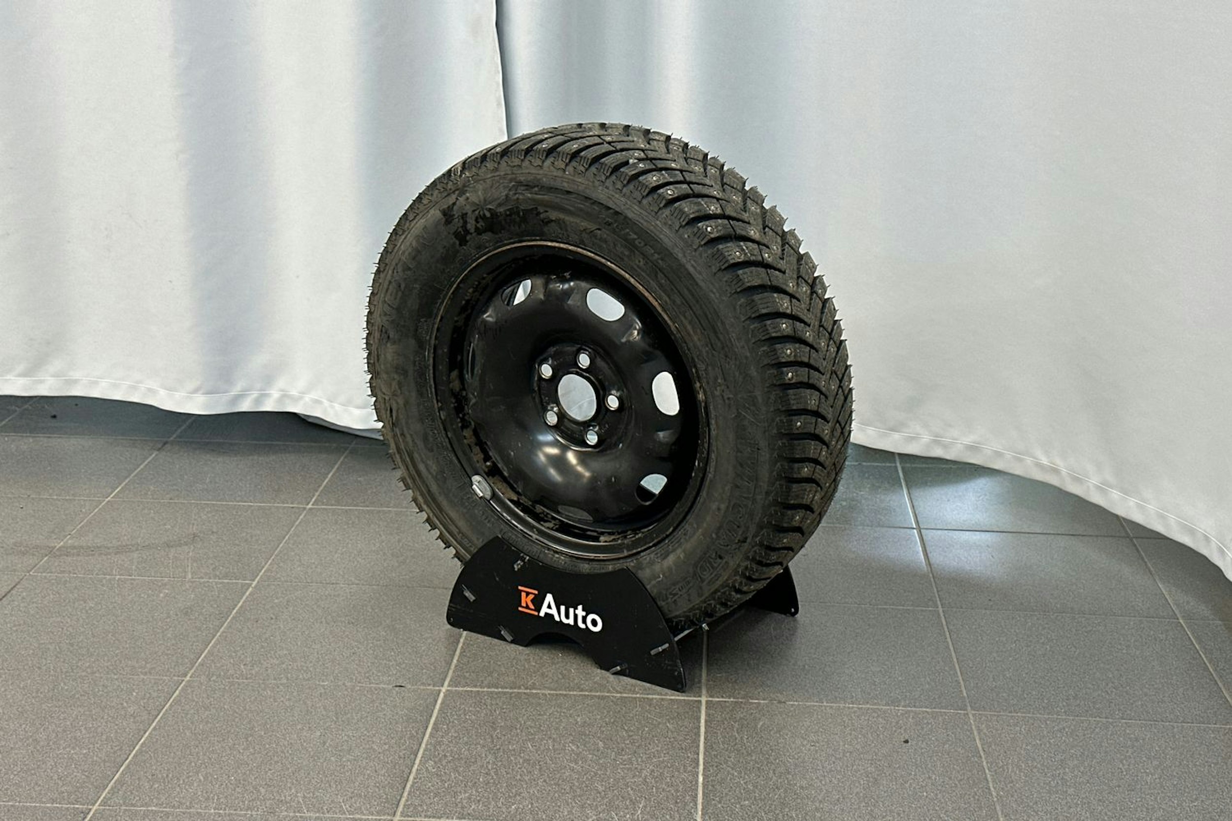sininen Volkswagen Polo 2021 kuva 14.