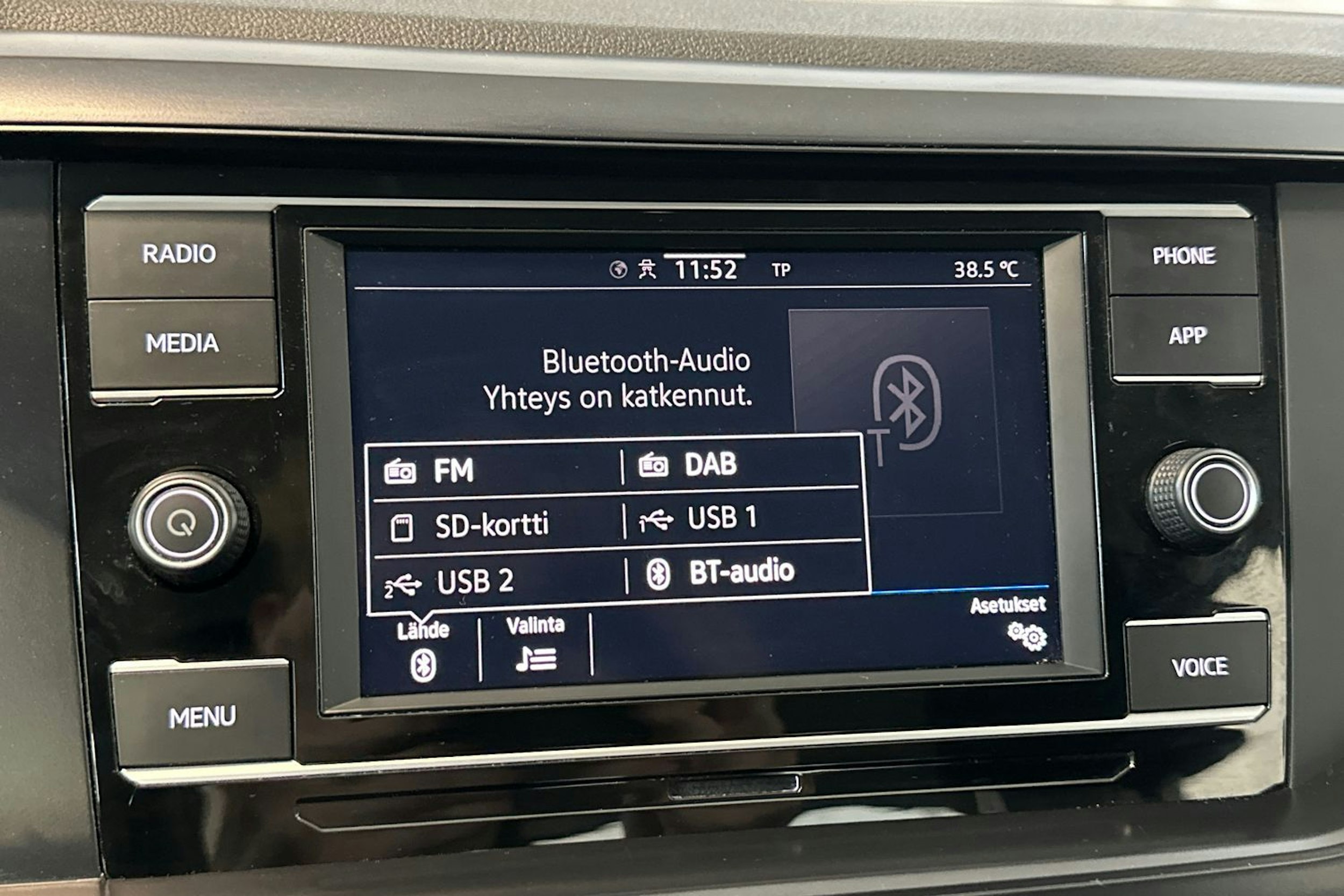 sininen Volkswagen Polo 2021 kuva 22.