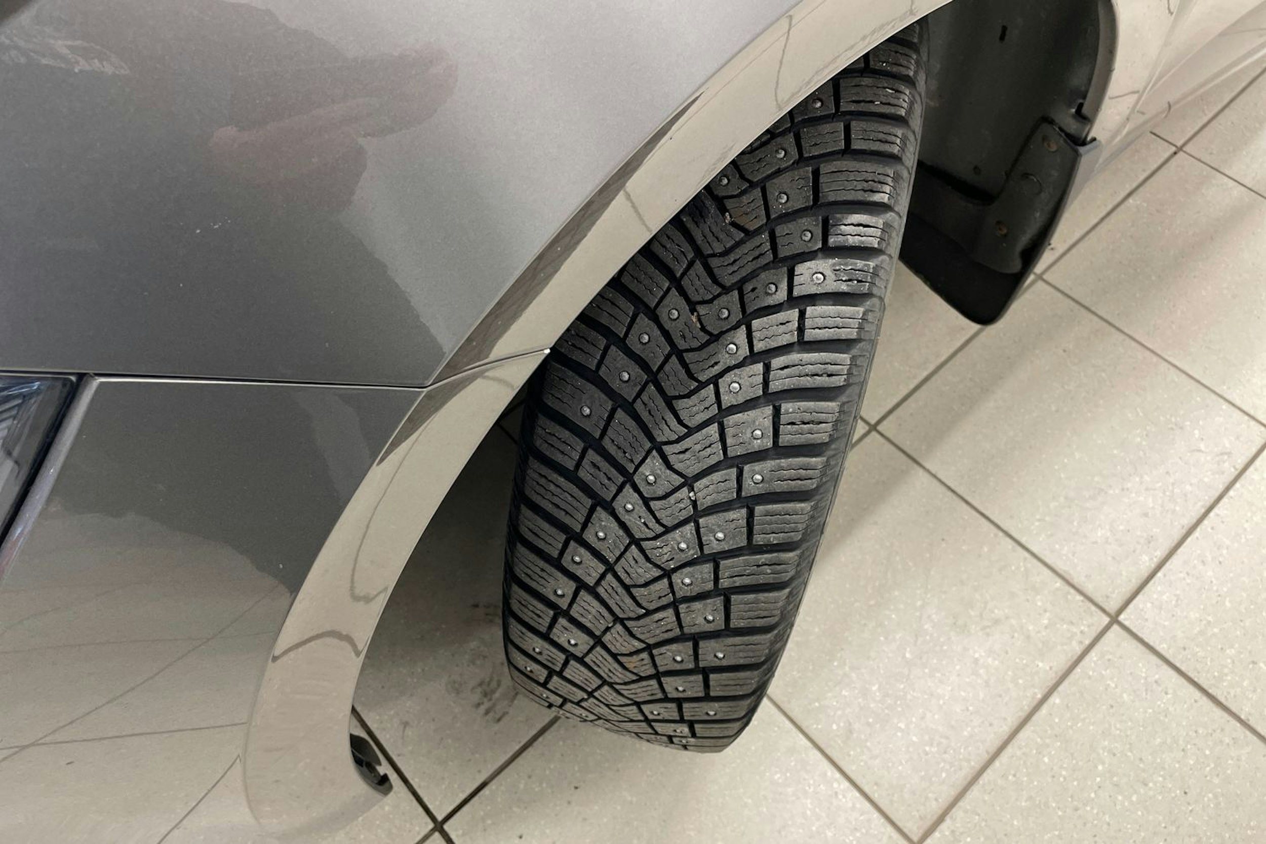 harmaa Volkswagen Polo 2021 kuva 10.