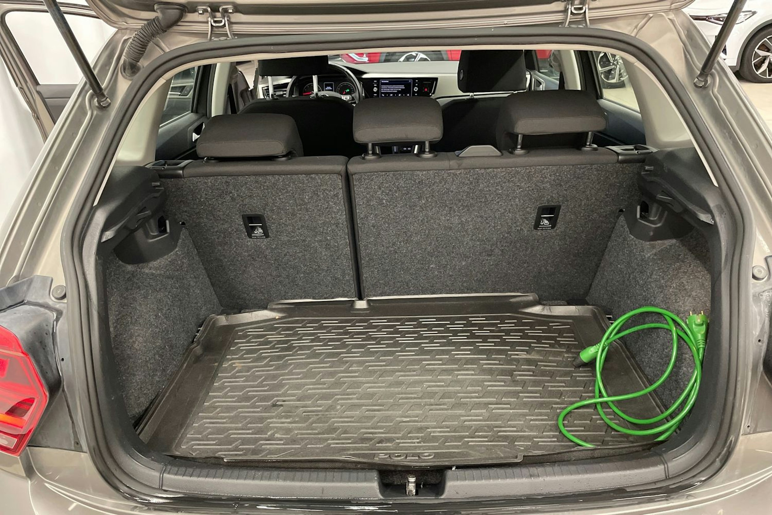 harmaa Volkswagen Polo 2021 kuva 16.