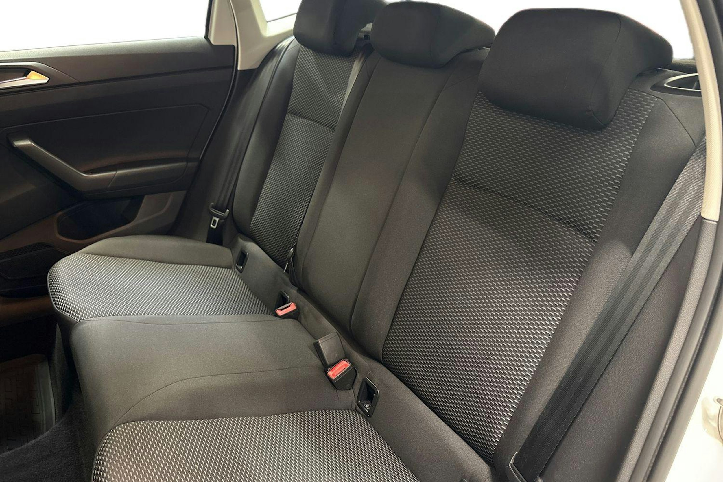 valkoinen Volkswagen Polo 2021 kuva 10.