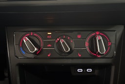 valkoinen Volkswagen Polo 2021 kuva 17.