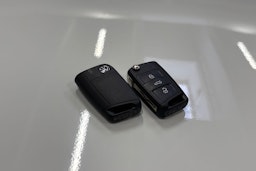 valkoinen Volkswagen Polo 2021 kuva 18.