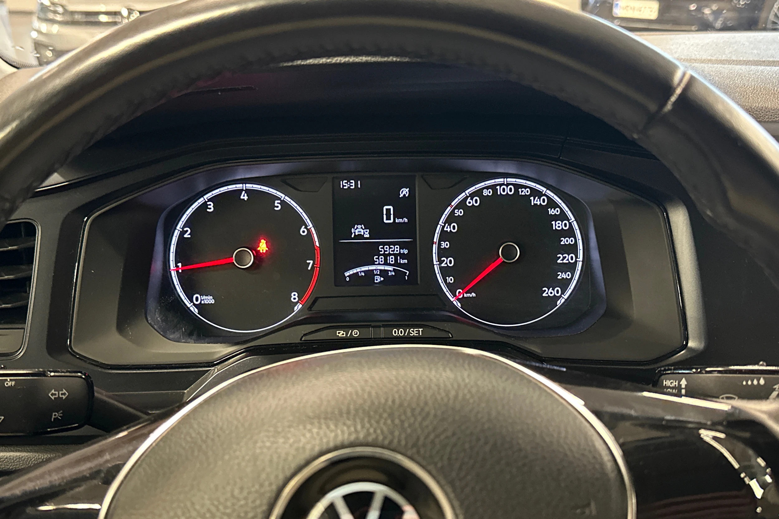 valkoinen Volkswagen Polo 2021 kuva 4.