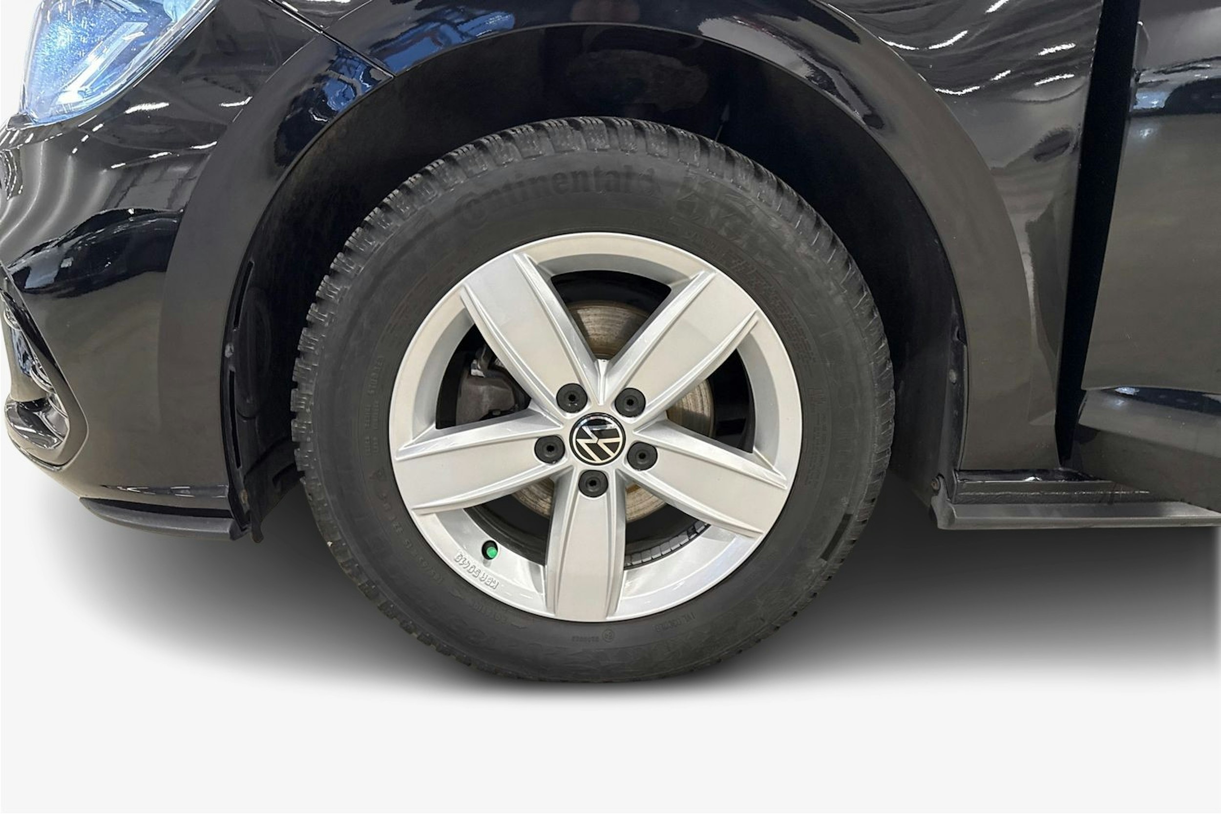 musta Volkswagen Polo 2022 kuva 11.