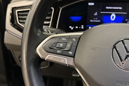 musta Volkswagen Polo 2022 kuva 18.