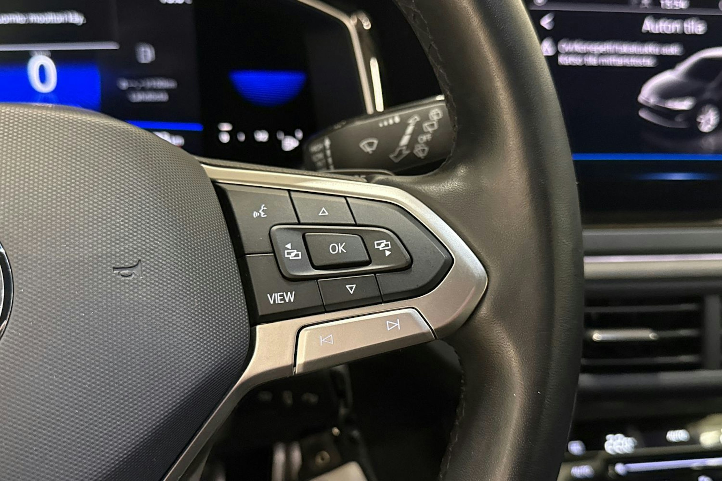 musta Volkswagen Polo 2022 kuva 19.