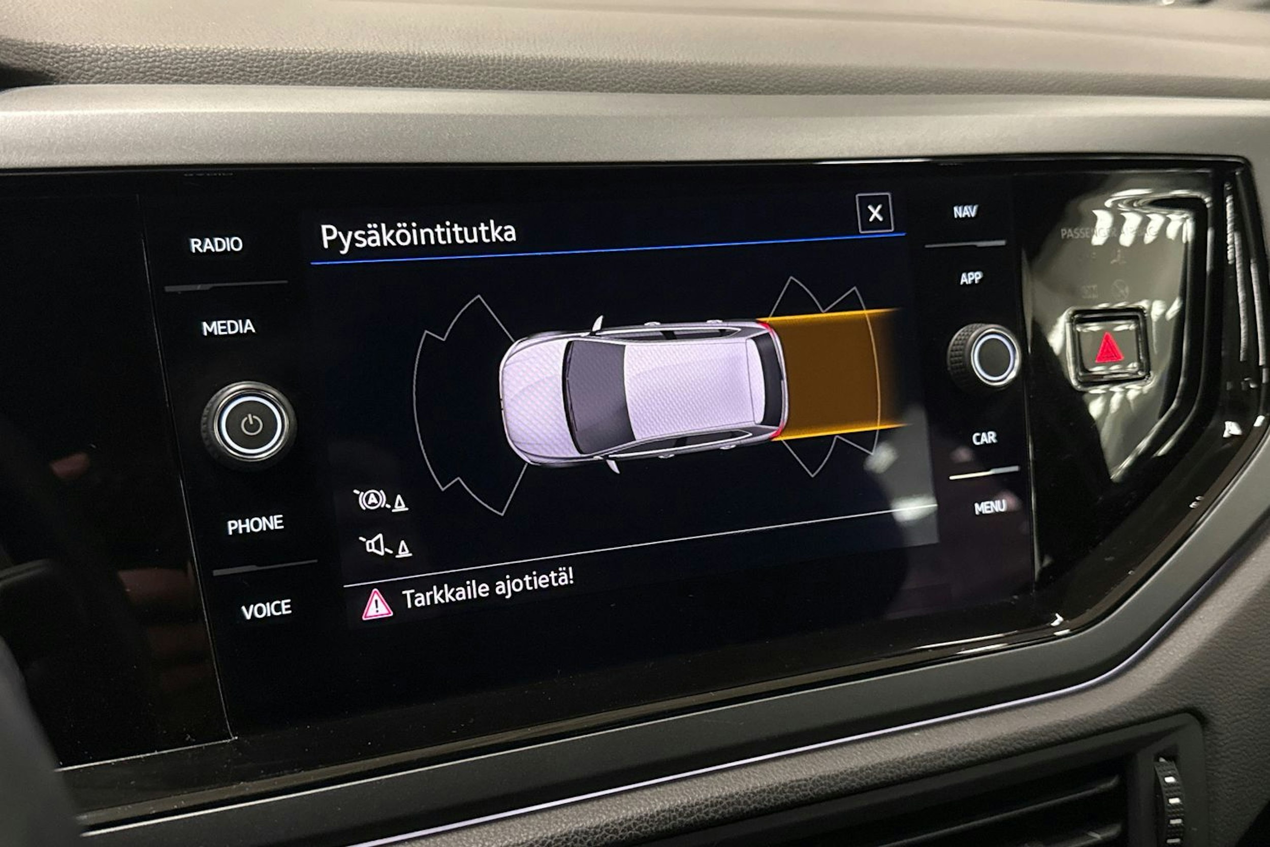 musta Volkswagen Polo 2022 kuva 20.