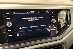 musta Volkswagen Polo 2022 kuva 22.