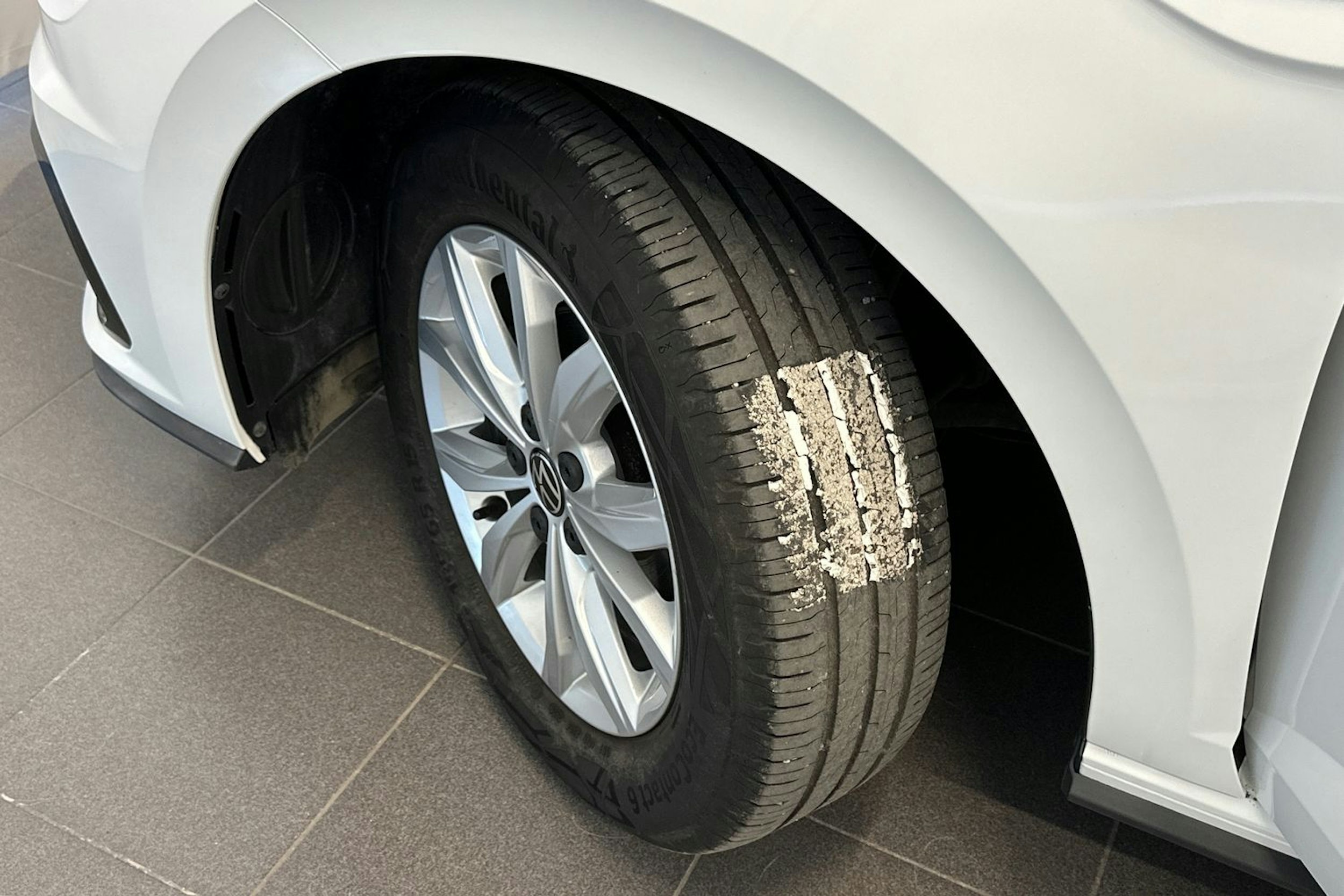 valkoinen Volkswagen Polo 2021 kuva 13.