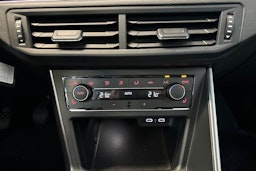 valkoinen Volkswagen Polo 2021 kuva 24.