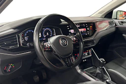 Valkoinen Volkswagen POLO 2021 kuva 6.