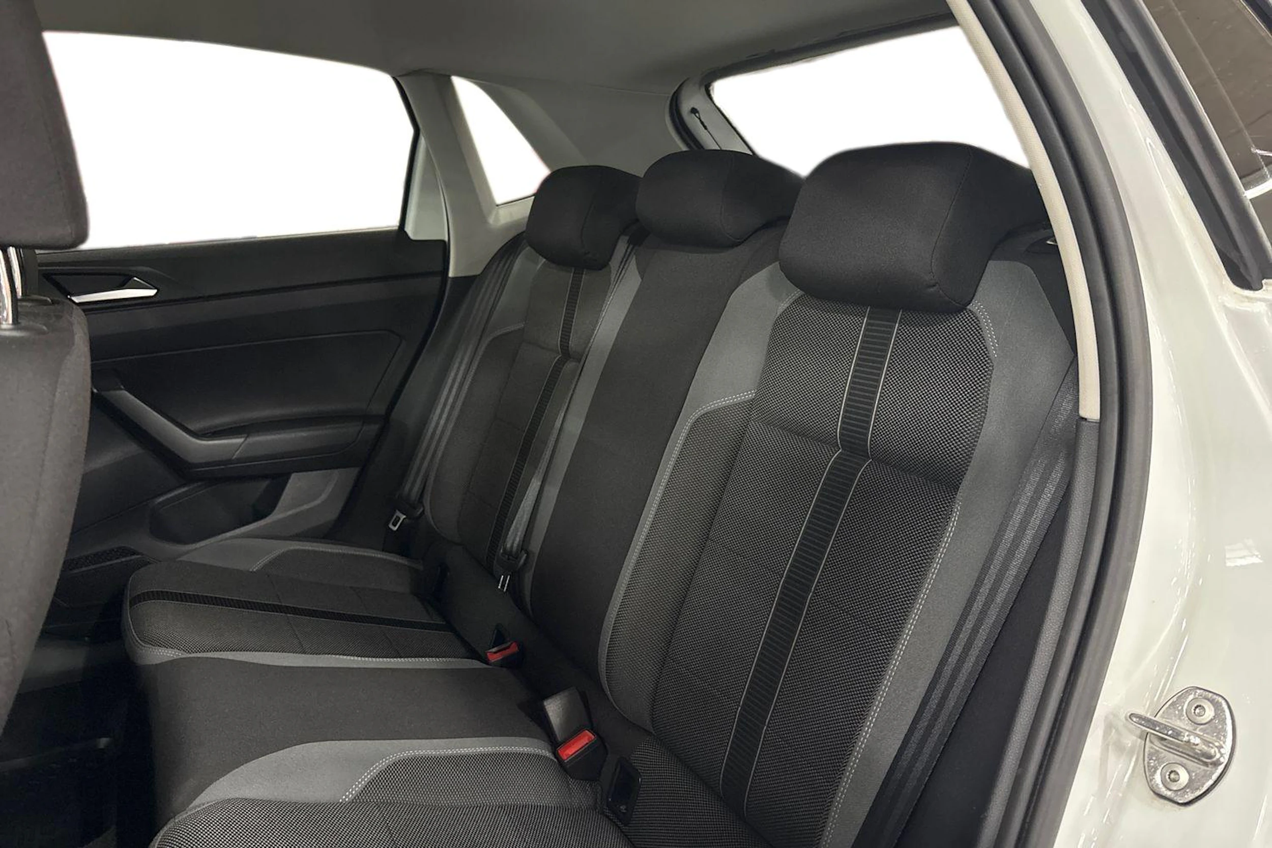 Valkoinen Volkswagen POLO 2021 kuva 8.