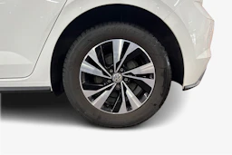 Valkoinen Volkswagen POLO 2021 kuva 9.
