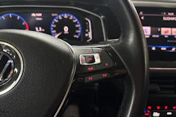 Valkoinen Volkswagen POLO 2021 kuva 13.