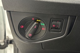 Valkoinen Volkswagen Polo 2021 kuva 18.