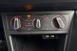 valkoinen Volkswagen Polo 2021 kuva 20.