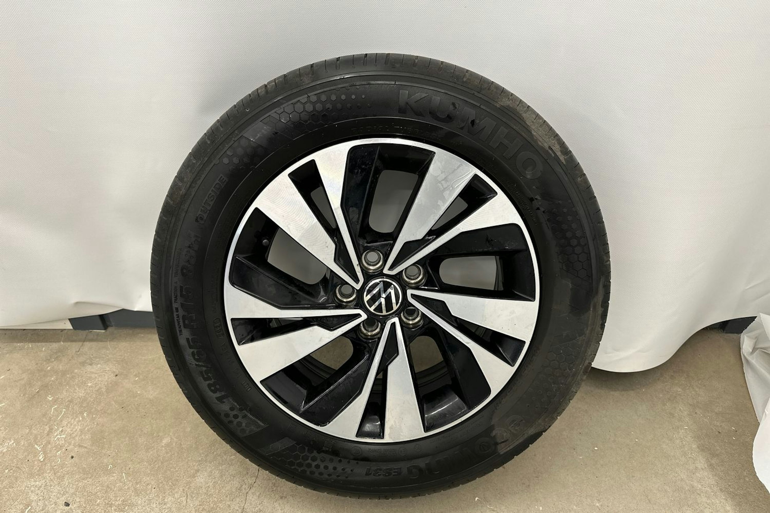 sininen Volkswagen Polo 2021 kuva 13.