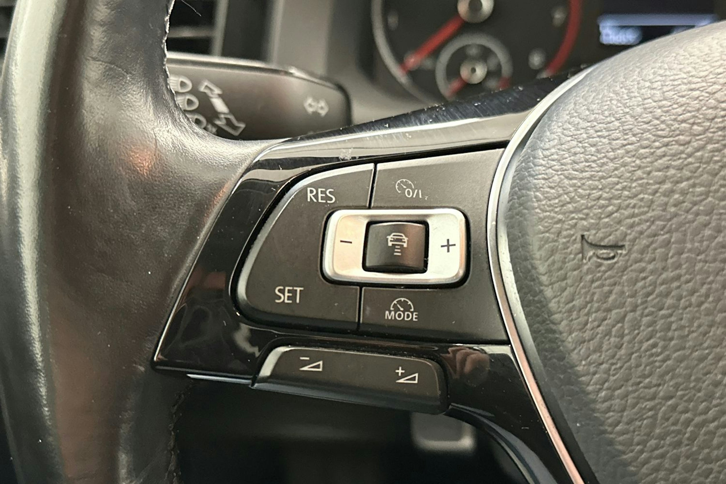 sininen Volkswagen Polo 2021 kuva 14.