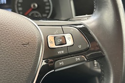 sininen Volkswagen Polo 2021 kuva 15.