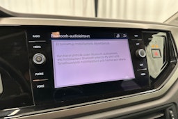sininen Volkswagen Polo 2021 kuva 16.