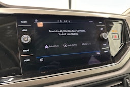 sininen Volkswagen Polo 2021 kuva 17.