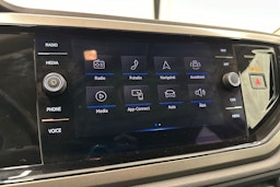 sininen Volkswagen Polo 2021 kuva 18.