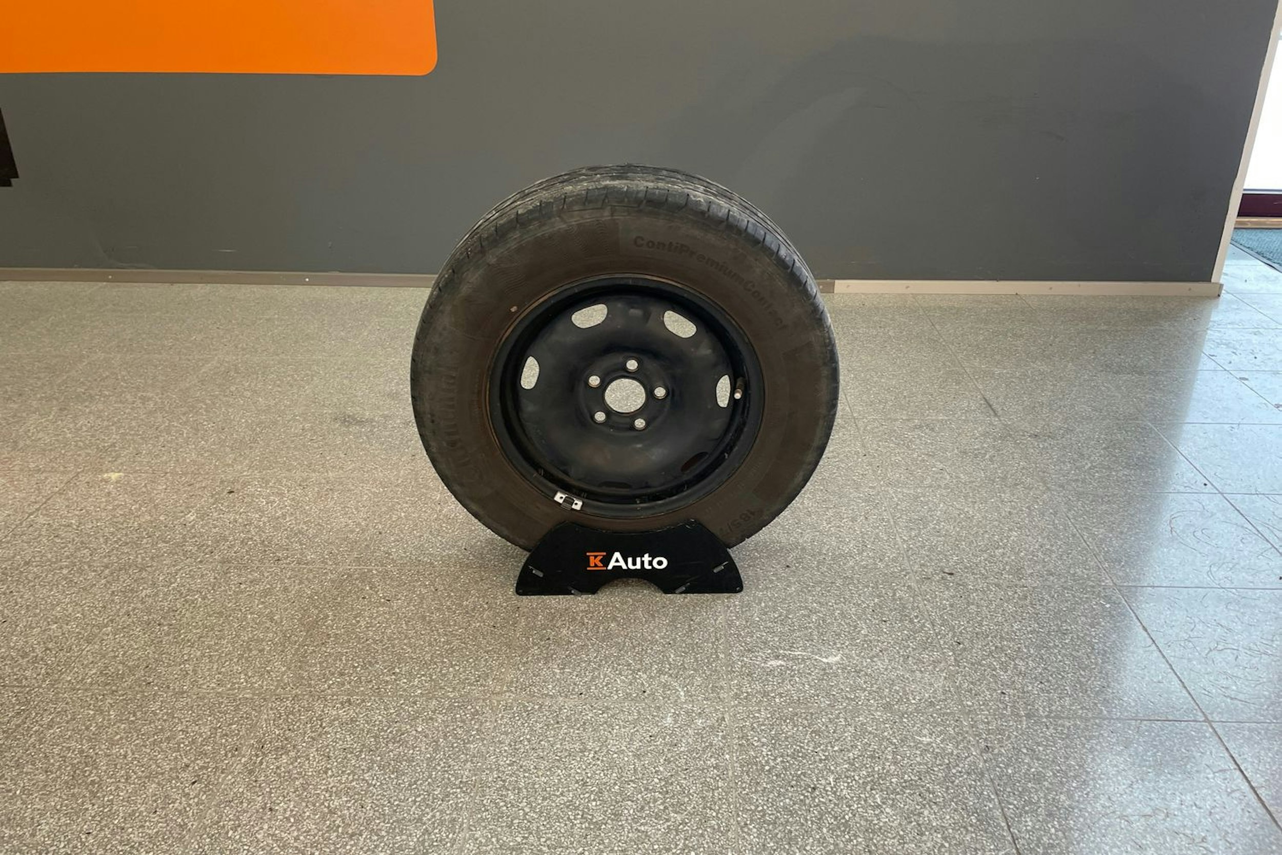 Harmaa Volkswagen POLO 2021 kuva 19.